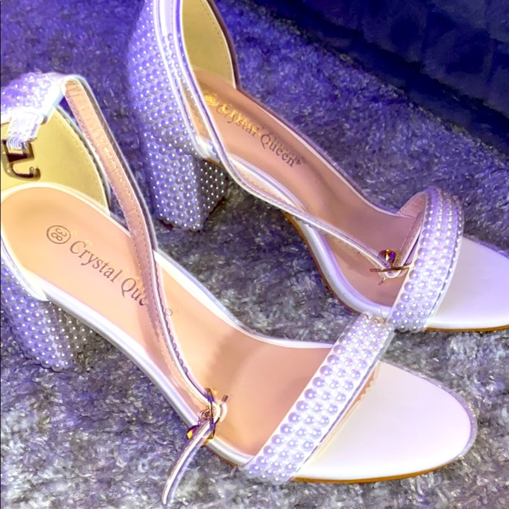 Brand new pearl heels size 7.5